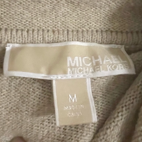 Michael Kors cream turtleneck - Picture 3 of 3